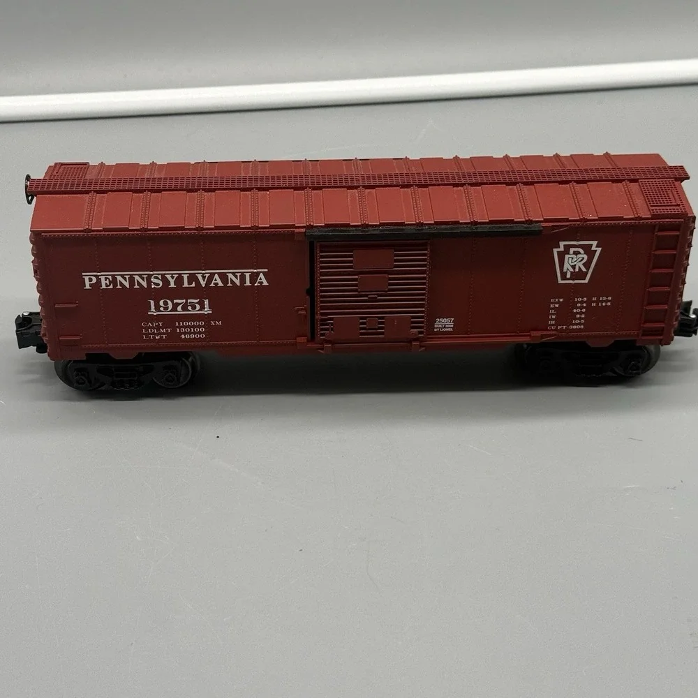 Lionel 6-25057 Pennsylvania PRR 19751 Boxcar O Gauge Freight Car Red Untested